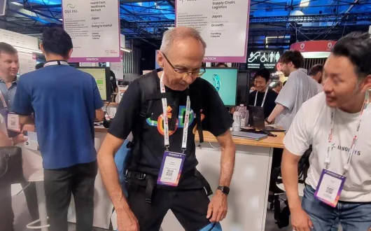 Prof. Paweł Strumiłło na targach Viva Technology w Paryżu, 2026