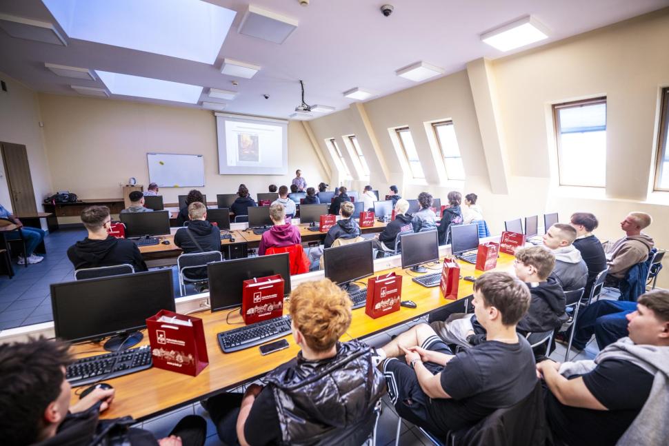 Projekt „Zasmakuj studiowania w Łodzi” w Instytucie Elektroniki