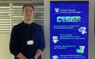Badania nad monitorowaniem pracy serca podczas treningów pływackich na konferencji CYBER 2026