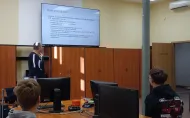 "Od elektroniki do robotyki" - warsztaty prowadzone przez dr. inż. Marcina Kociołka